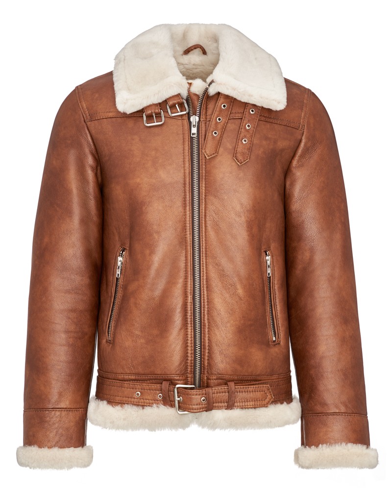 Kożuch męski w kolorze camel z futrzanym kołnierzem i paskiem w dolnej części