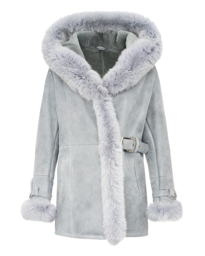 Kożuch damski w jasnoszarym kolorze z futrzanym kołnierzem i pasem w talii, idealny na zimowe dni