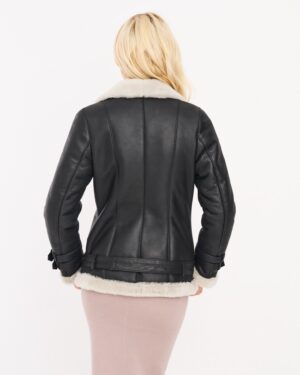 Kożuch damski z futrzanym kołnierzem i paskiem, idealna na zimowe dni