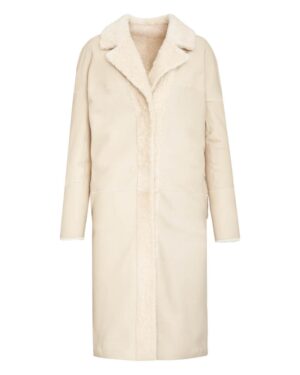 Kożuch damski w jasnym kolorze z miękkim futrzanym kołnierzem i prostym krojem, idealny na zimowe dni