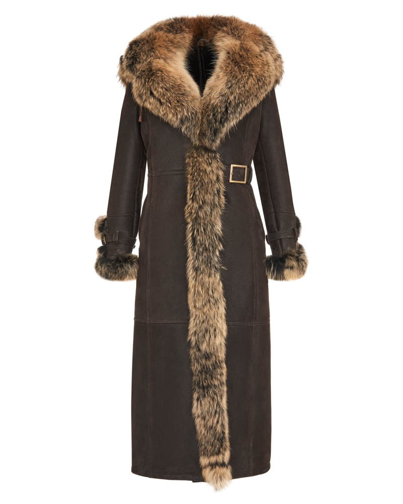 Kożuch damski w ciemnym kolorze z szerokim futrzanym kołnierzem i paskiem w talii
