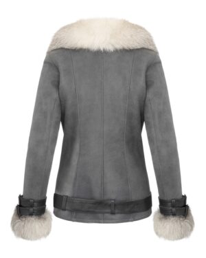 Kożuch damski w szarym kolorze z futrzanym kołnierzem i skórzanymi detalami na rękawach